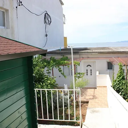 Lenka Апартаменты Милна