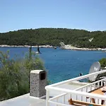 Lenka * Milna (Hvar)