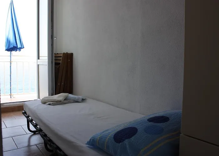 Lenka Lägenhet Milna (Hvar)