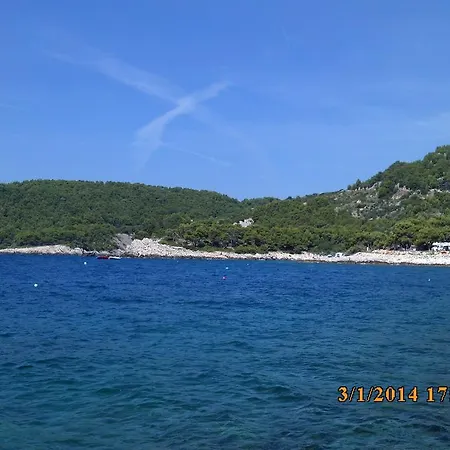 Lenka Milna (Hvar)